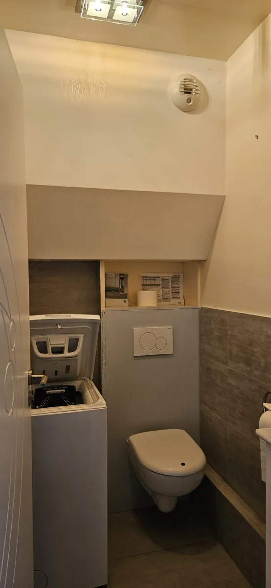 WC WC